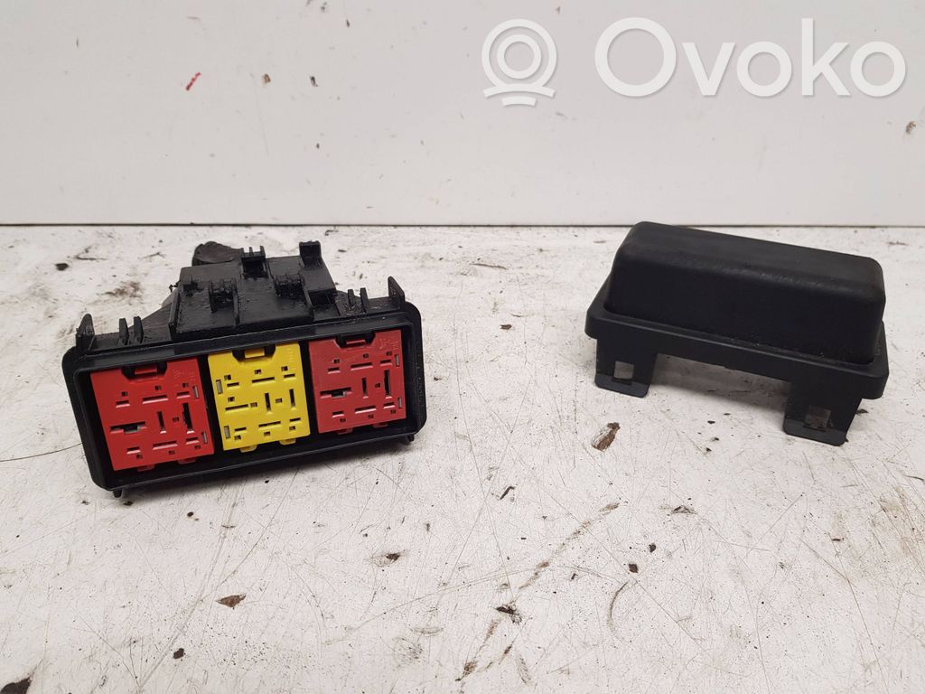Chevrolet Orlando Fuse box set 