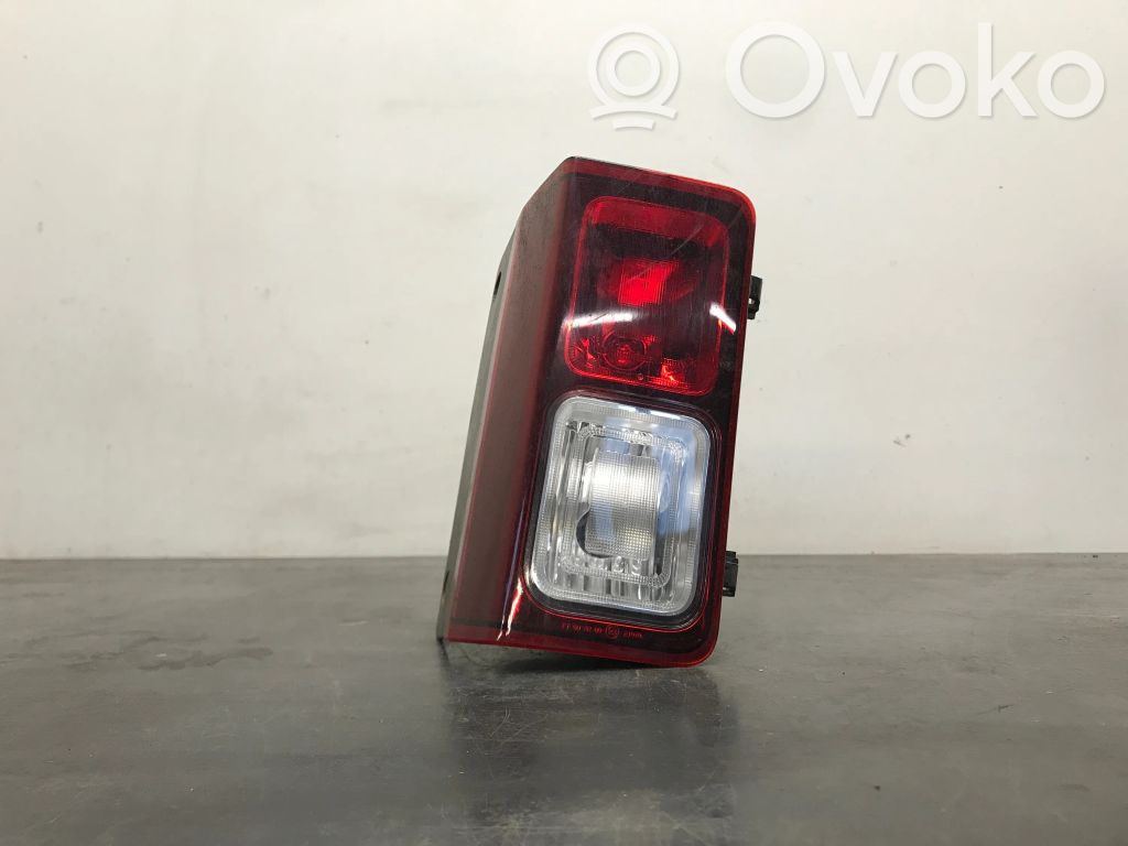 Renault Trafic III (X82) Rear/tail lights 
