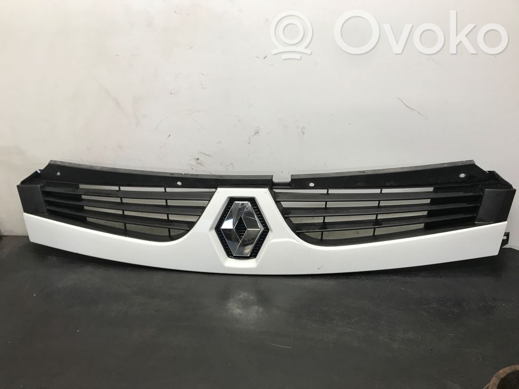 Grille de calandre avant   8200426365