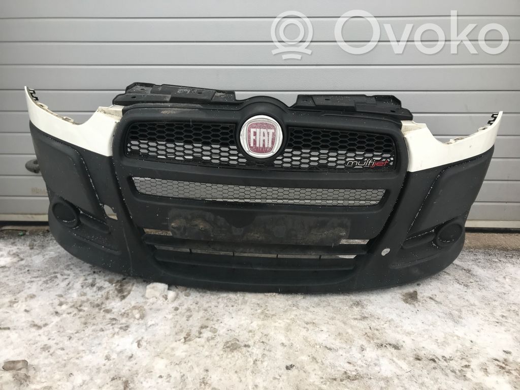 Fiat Doblo Parachoques delantero 