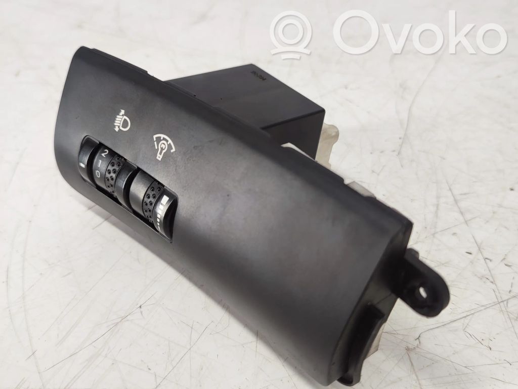KIA Ceed Headlight level height control switch 