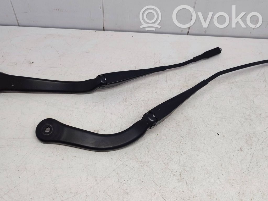 BMW 3 E90 E91 Wischerarm vorne 