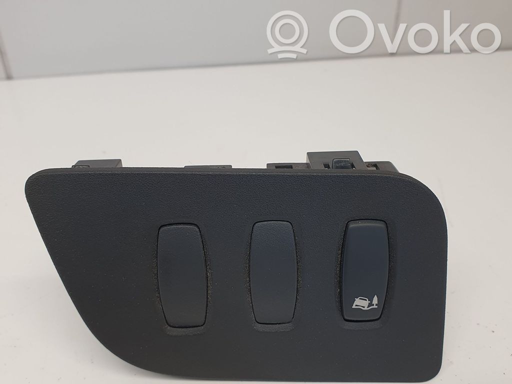 ESP (stability program) switch   8200451644