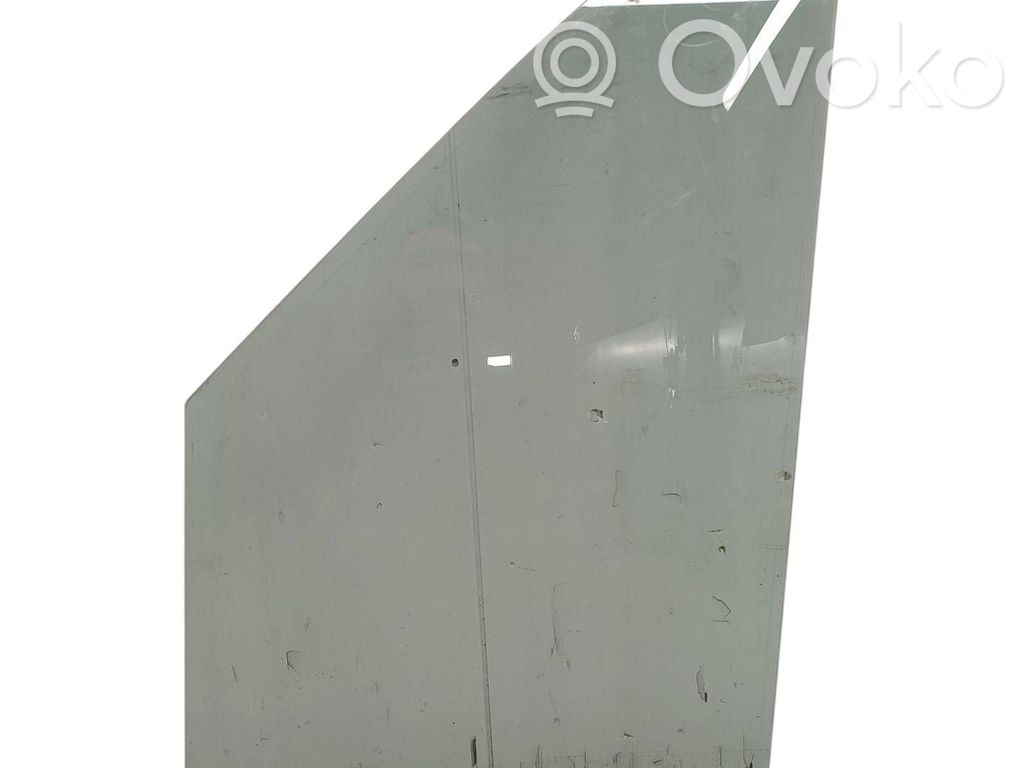 Volkswagen Crafter Front door window glass four-door 