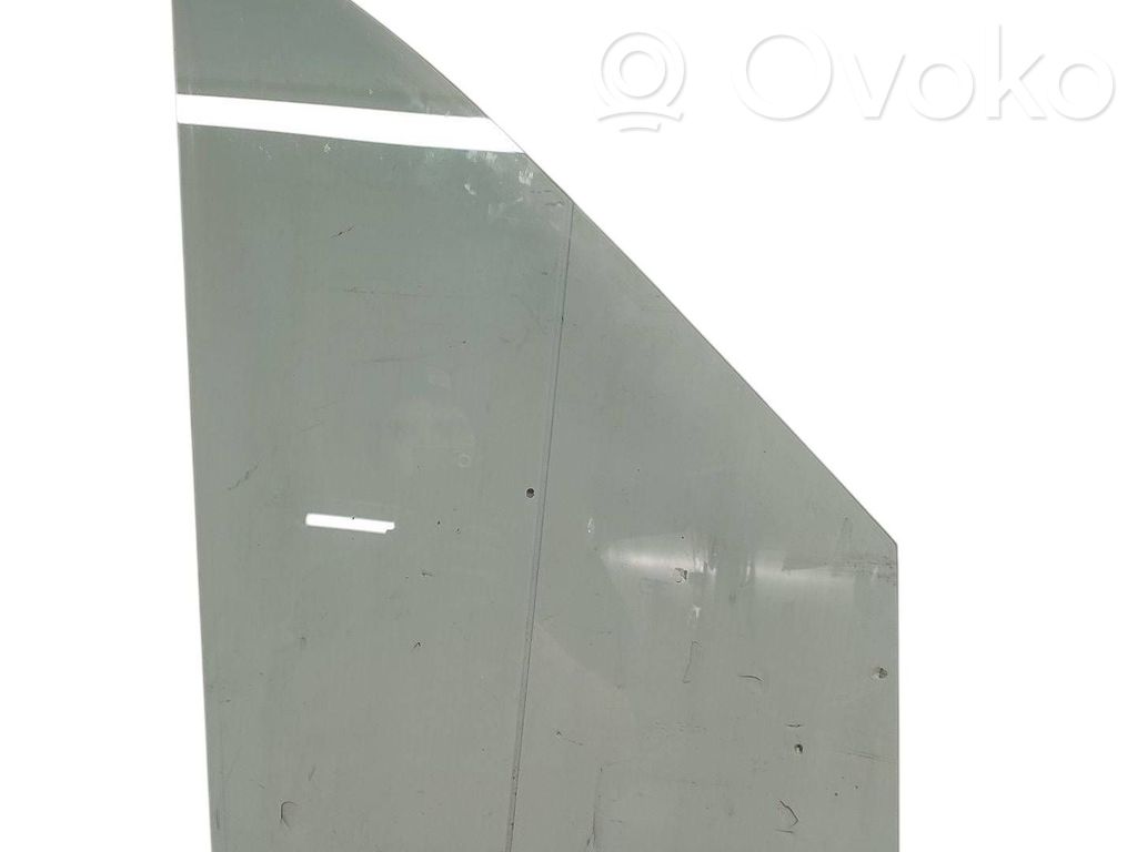 Volkswagen Crafter Front door window glass four-door 