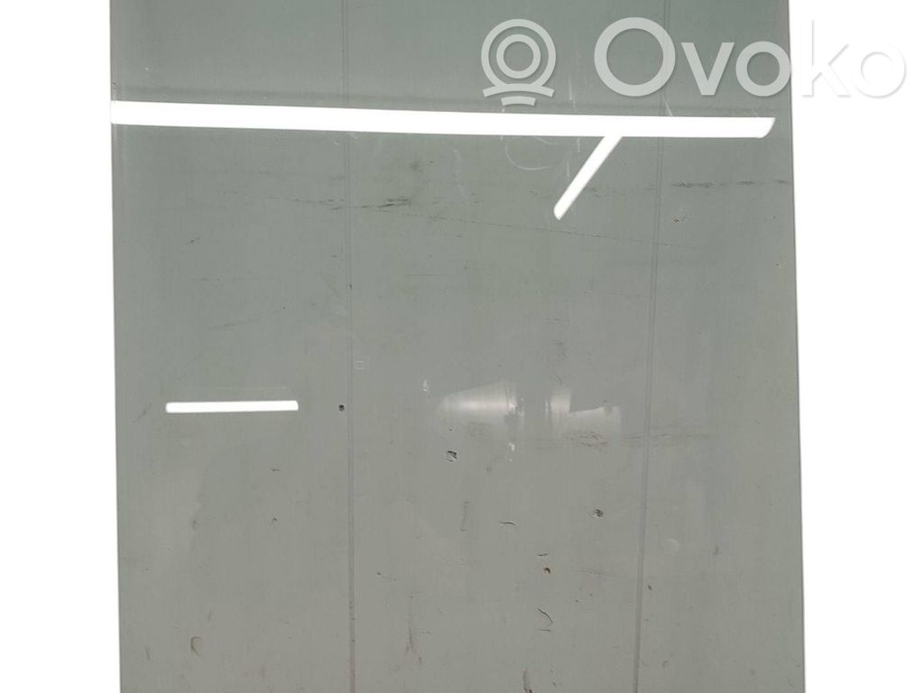 Volkswagen Crafter Front door window glass four-door 