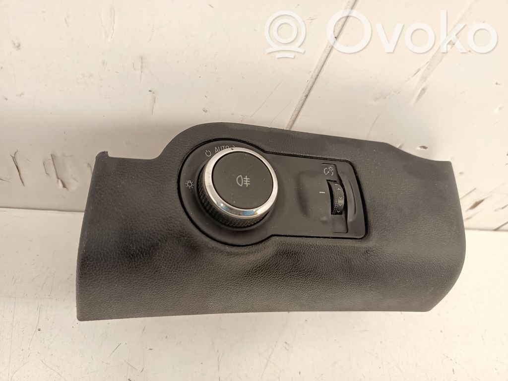 Opel Insignia A Light switch 