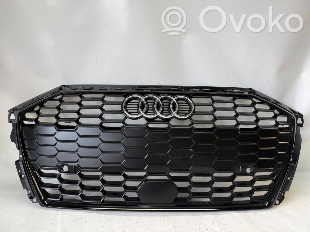 Audi A3 8Y Etupuskurin ylempi jäähdytinsäleikkö 