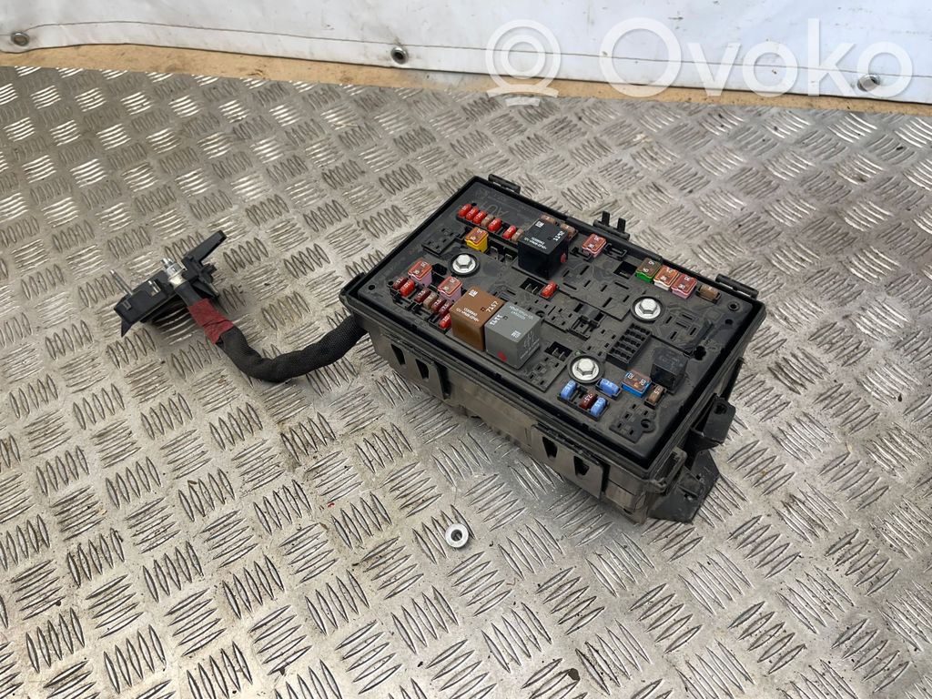Opel Ampera Fuse module 