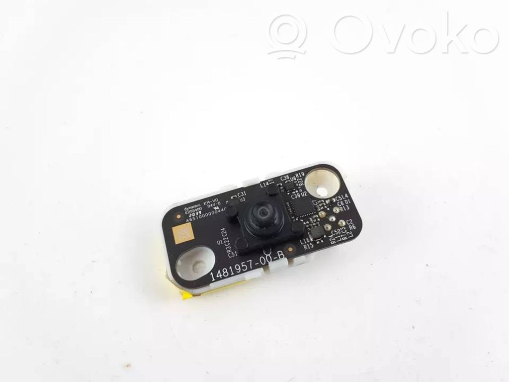 Tesla Model 3 Windshield/windscreen camera 