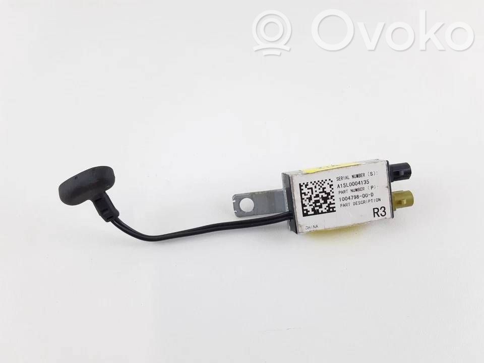Tesla Model S Antenos stiprintuvas 