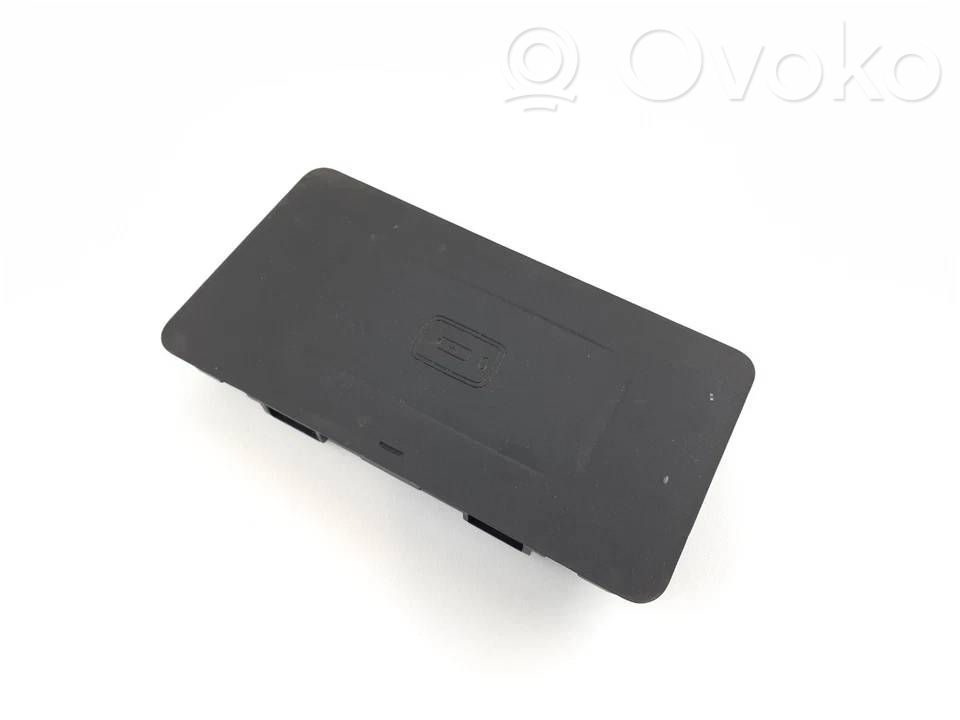 BMW X5 G05 Wireless charging module 