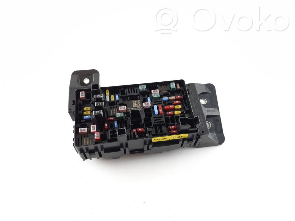 Fuse module   68467641AA,P68467641AA