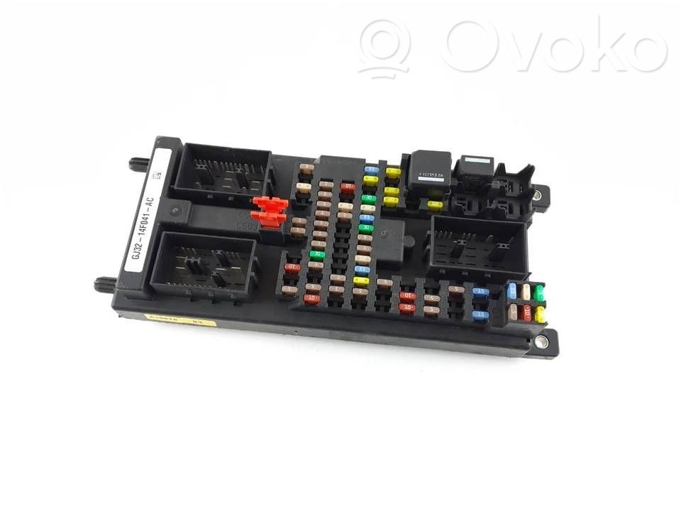 Land Rover Discovery Sport Fuse module 