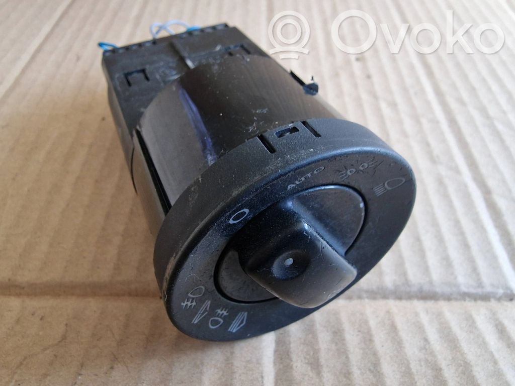 Light switch   8E0941531D,K1235X,8E0941531D5PR