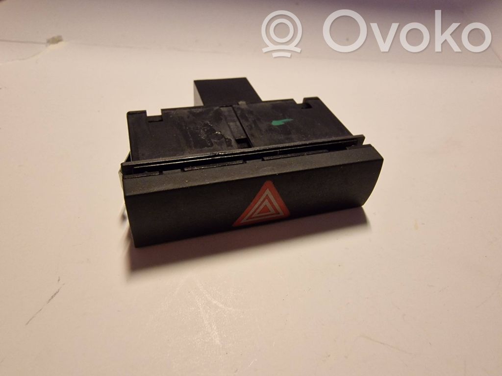 Botón interruptor de luz de peligro   4F0941509,0751216,9751216,128706