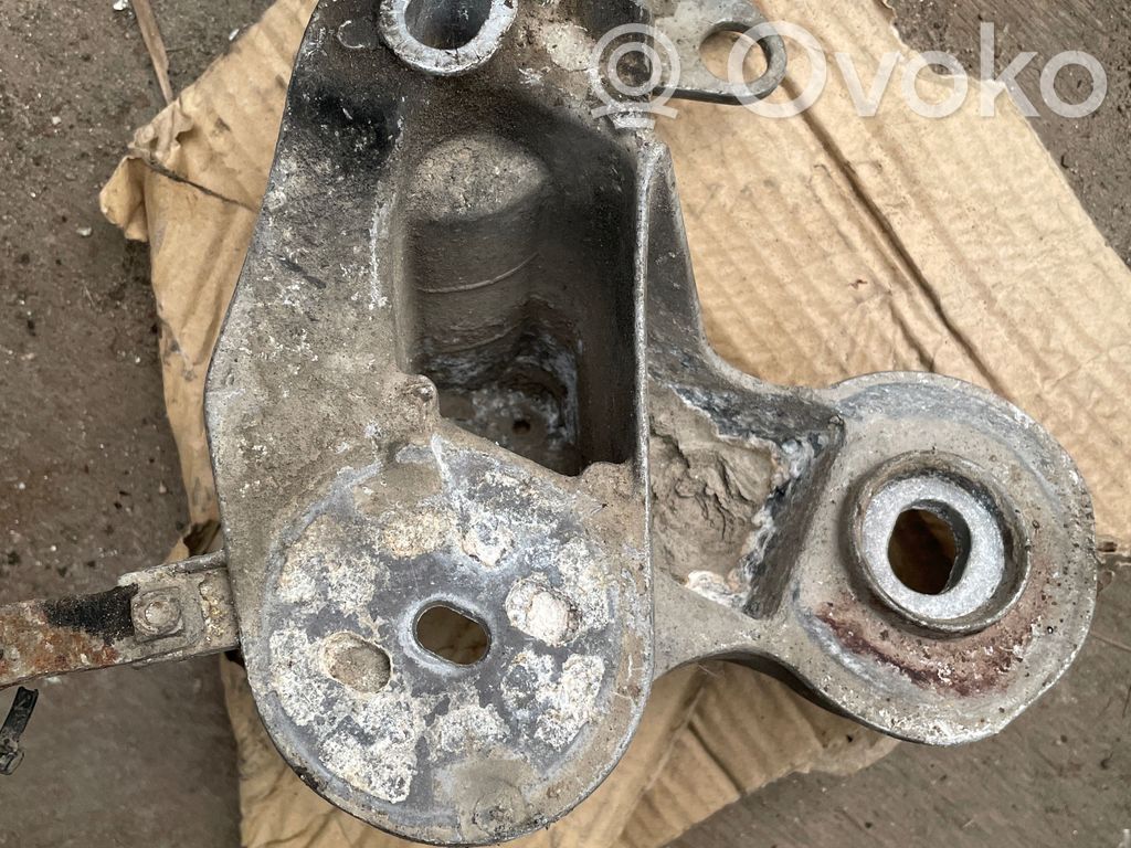 Audi A6 S6 C6 4F Engine mounting bracket 