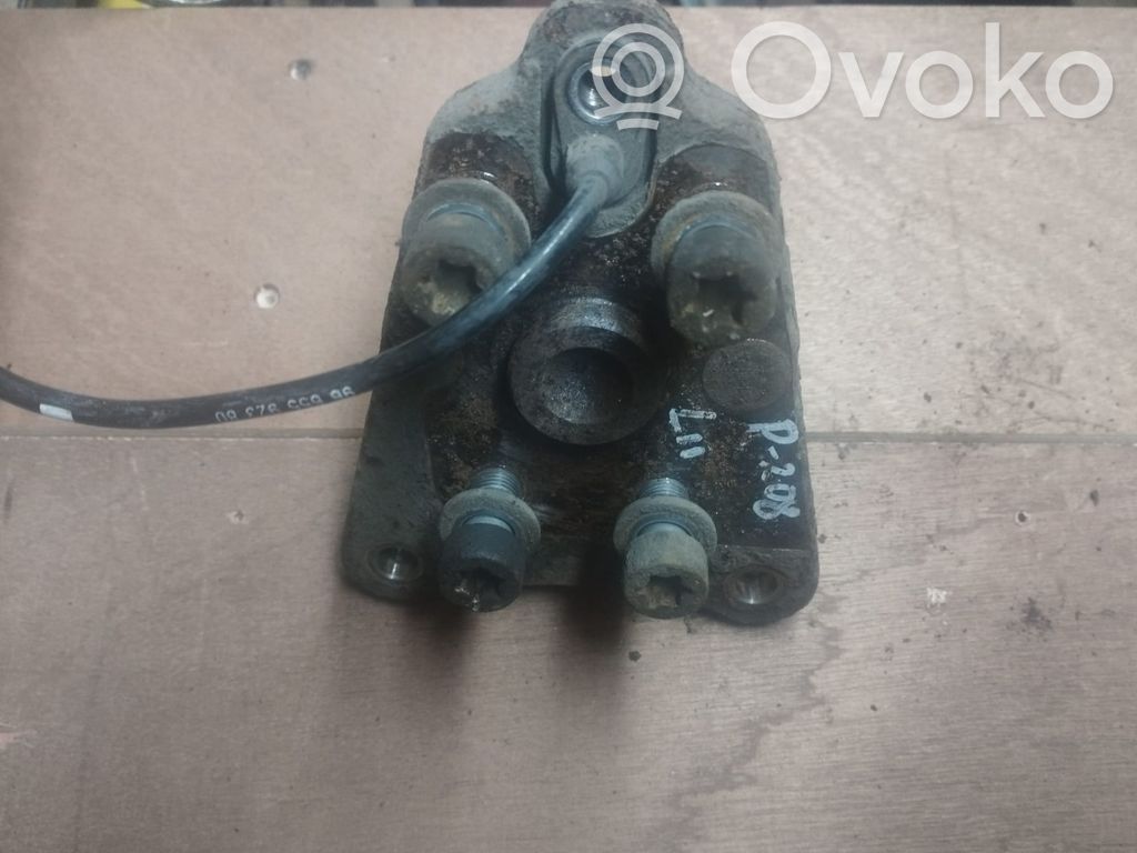 Peugeot 208 I Radlagergehäuse hinten 