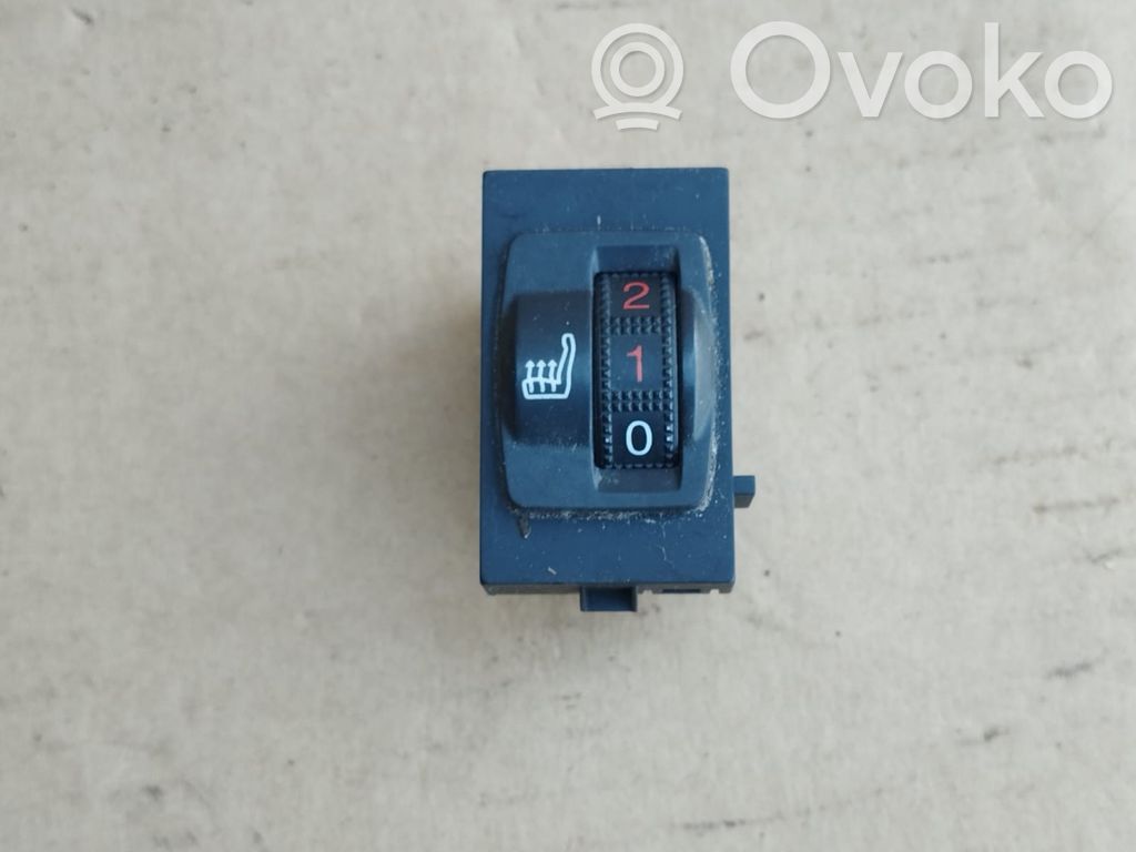 Peugeot 508 Seat heating switch 