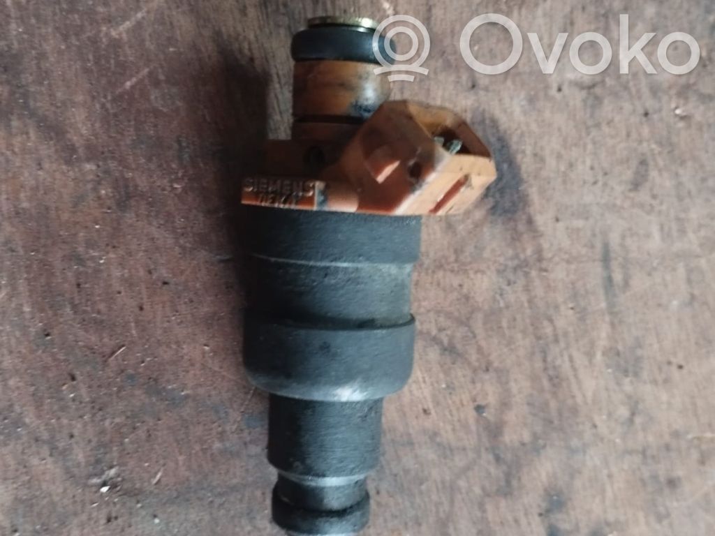 Chrysler Voyager Inyector de combustible 