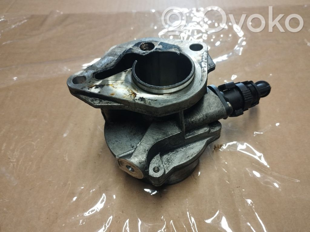Nissan Qashqai Valve vacuum 