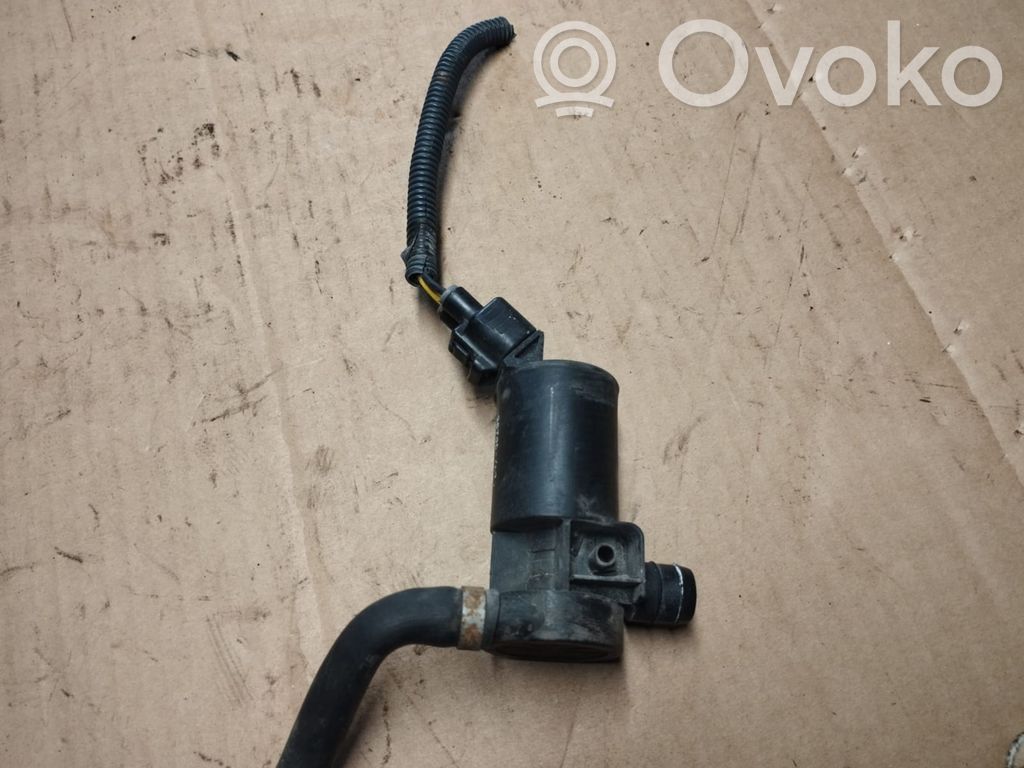 Toyota RAV 4 (XA30) Pompa spryskiwacza lampy przedniej 