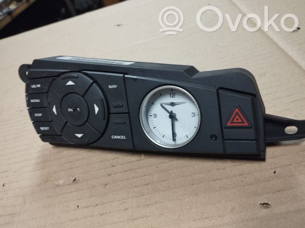 Chrysler Pacifica Clock 