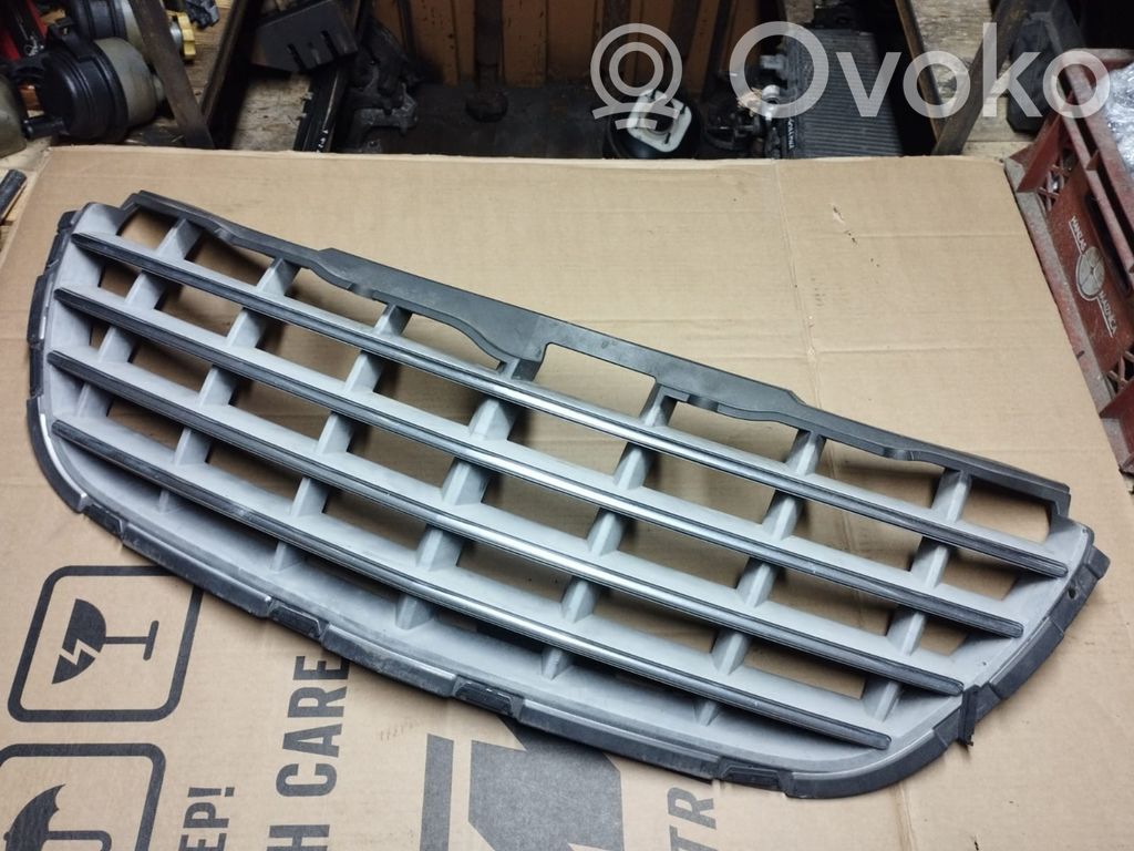 Front bumper upper radiator grill   04857626AA