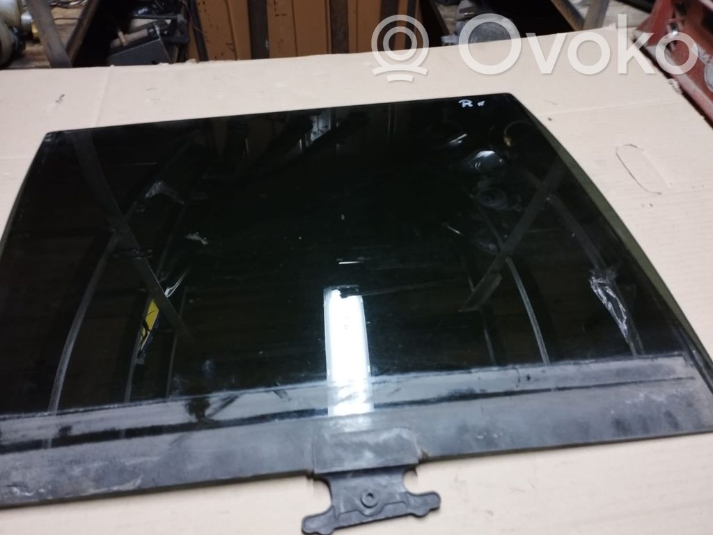 Fenster Scheibe Tür hinten