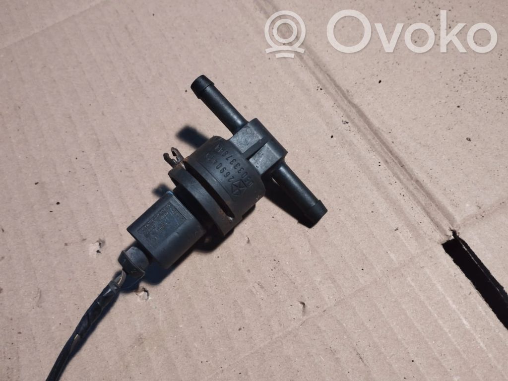 Sensor de temperatura del combustible   05033378AA