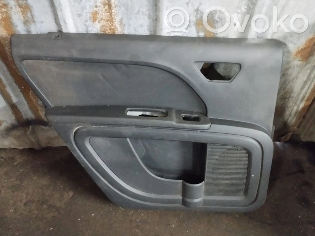 Dodge Journey Boczki / Poszycie drzwi tylnych 