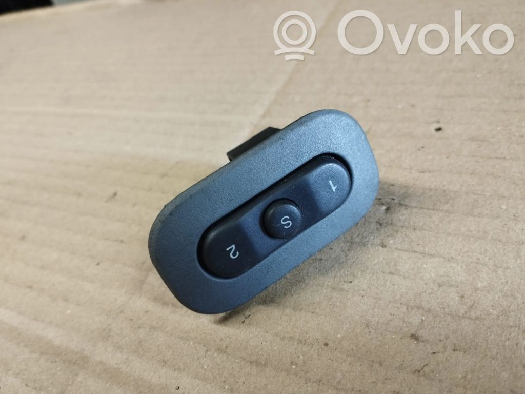 Seat memory switch   5JF971D5AC