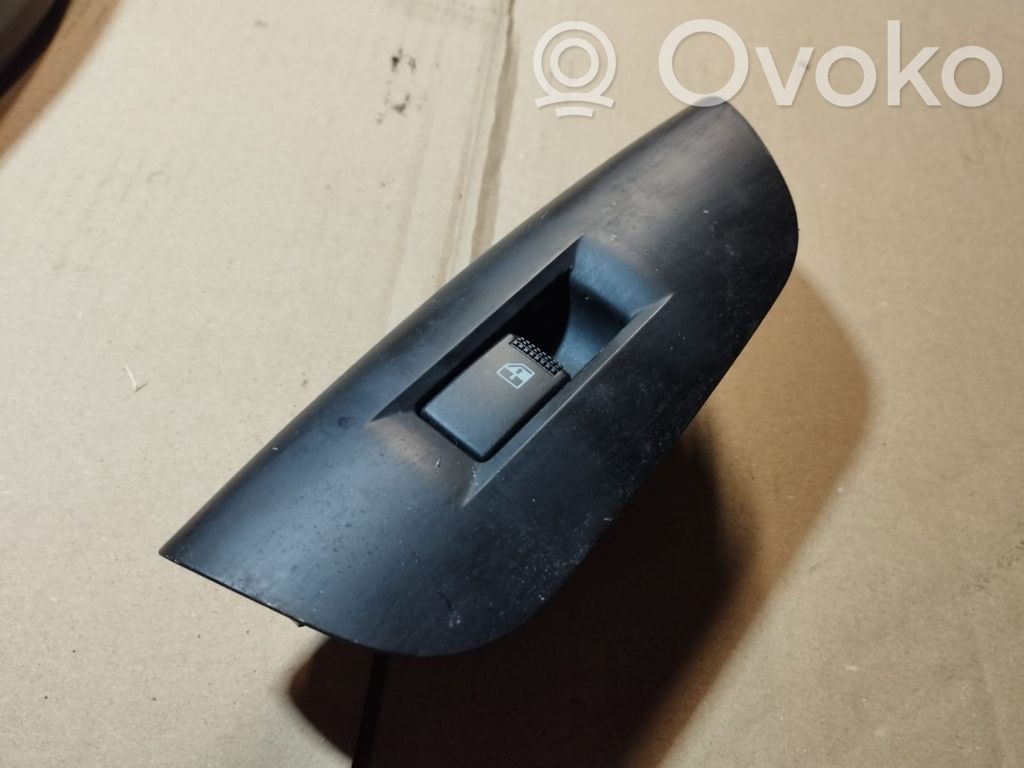 Hyundai Coupe Electric window control switch 