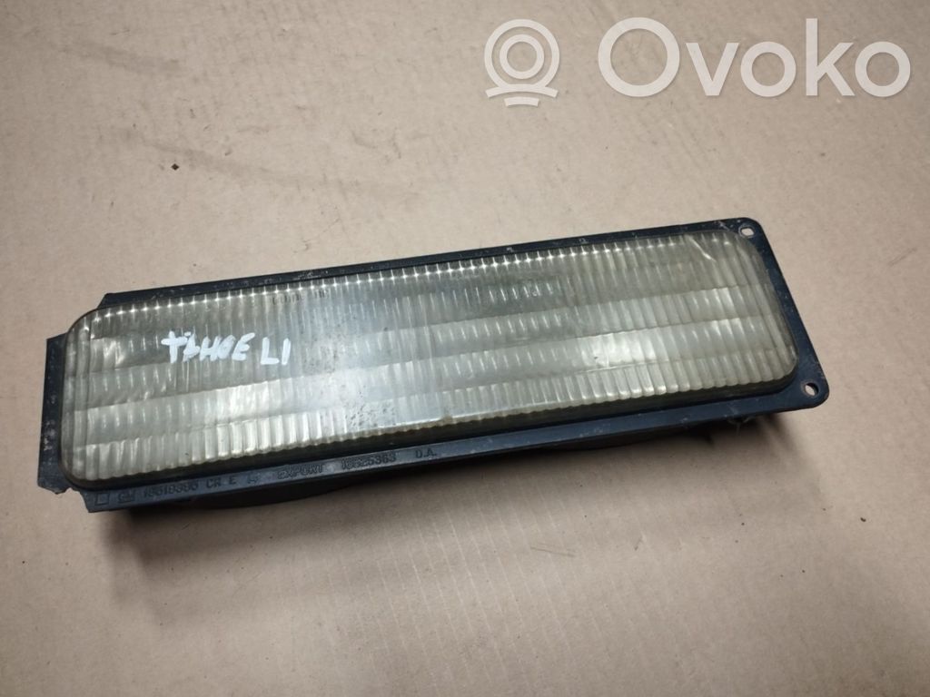 Chevrolet Tahoe Front indicator light 