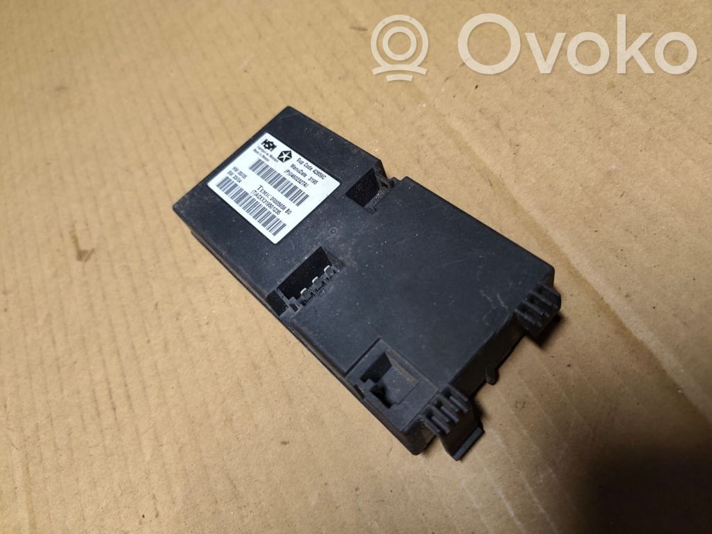 Chrysler 300 - 300C Centrinio užrakto valdymo blokas 
