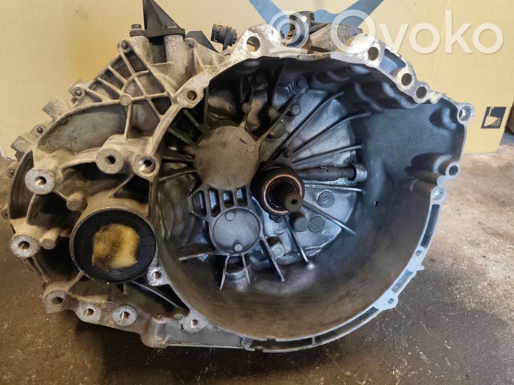 Volvo V40 Manualna 5-biegowa skrzynia biegów 