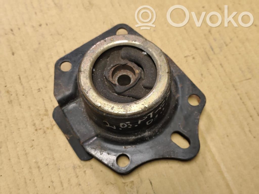 Chrysler PT Cruiser Engine mount bracket 