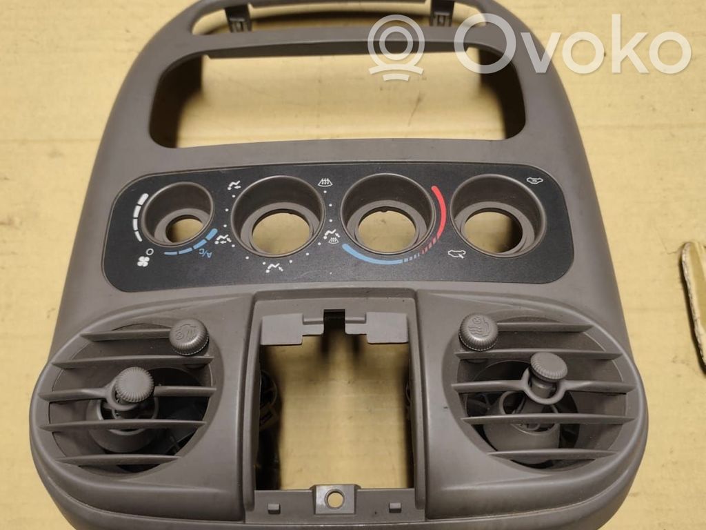 Chrysler PT Cruiser Rămă unitate radio/GPS 
