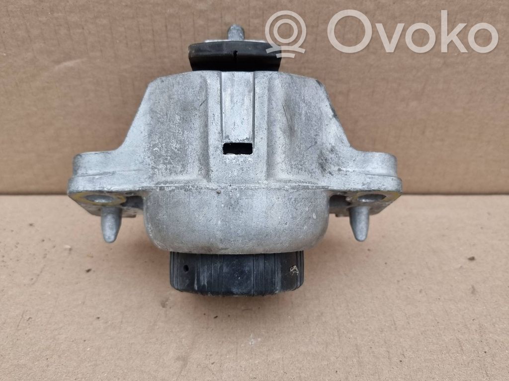 Engine mount bracket   3618840