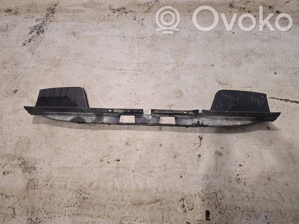 Volkswagen Amarok Listwa zderzaka tylnego 