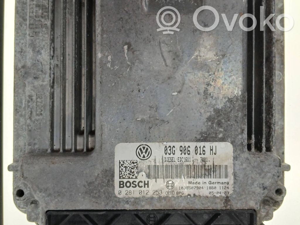 Volkswagen Golf V Engine control unit/module 