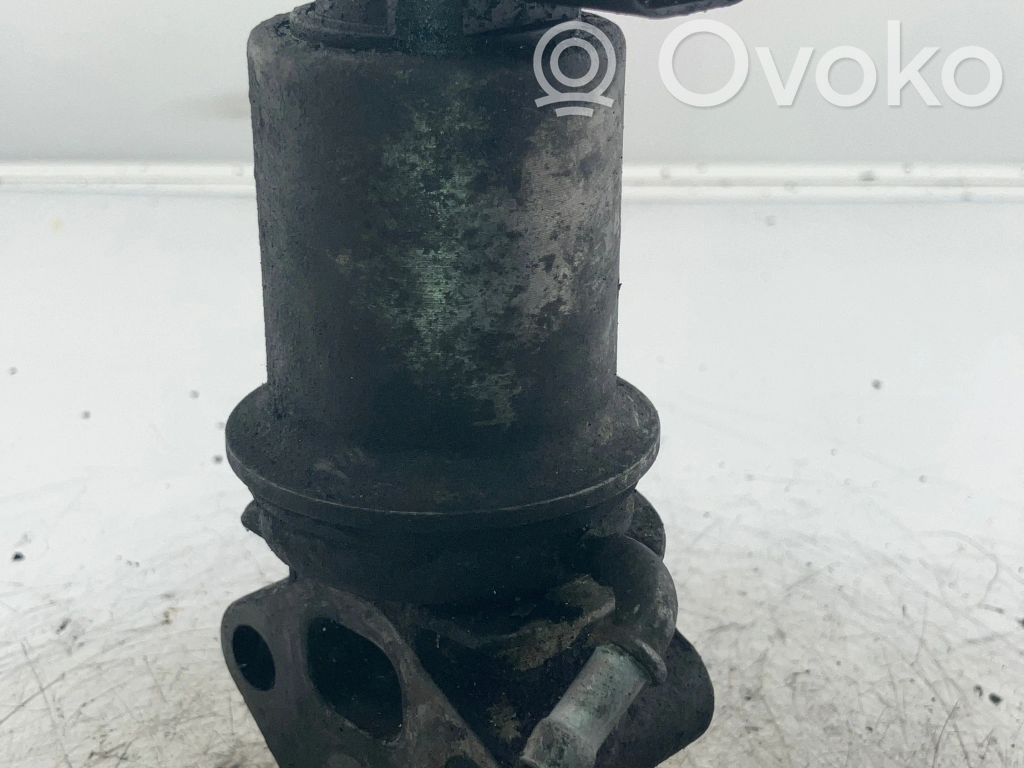 Volkswagen Golf V EGR valve 