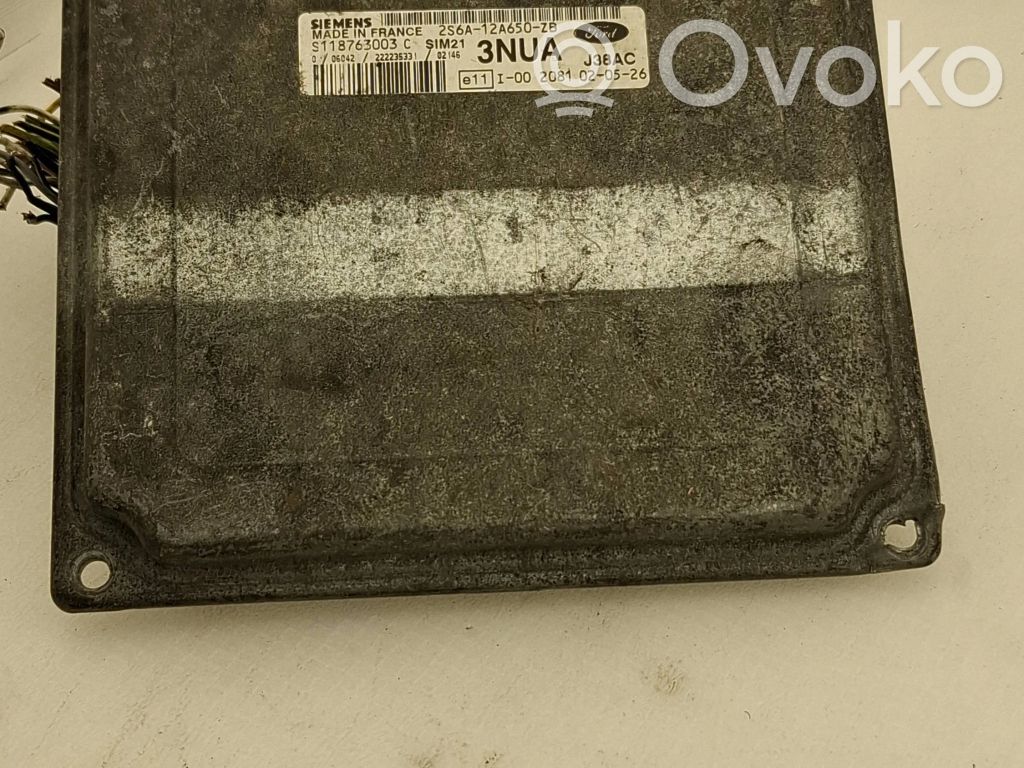 Ford Fiesta Engine control unit/module 