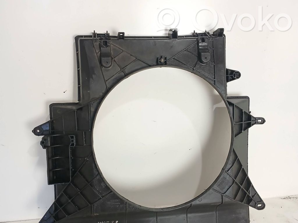 Iveco Daily 35 - 40.10 Radiator cooling fan shroud 