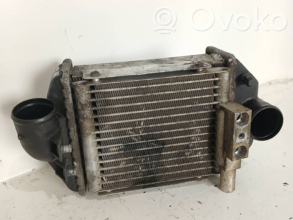 Audi A6 S6 C5 4B Interkūlerio radiatorius 