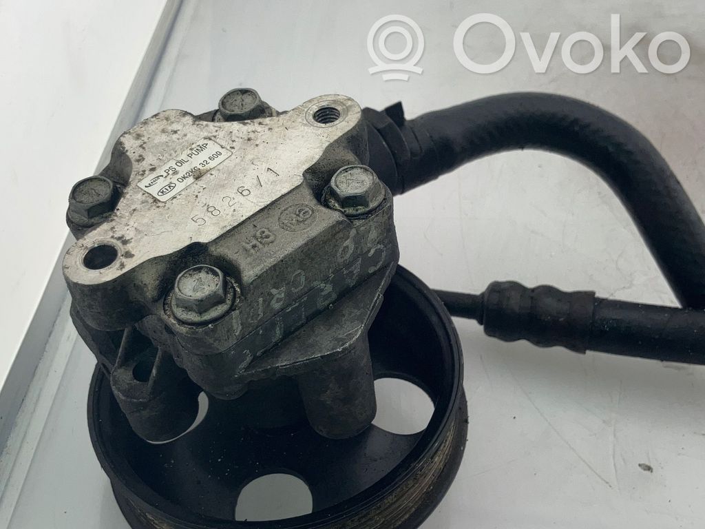KIA Carens I Power steering pump 