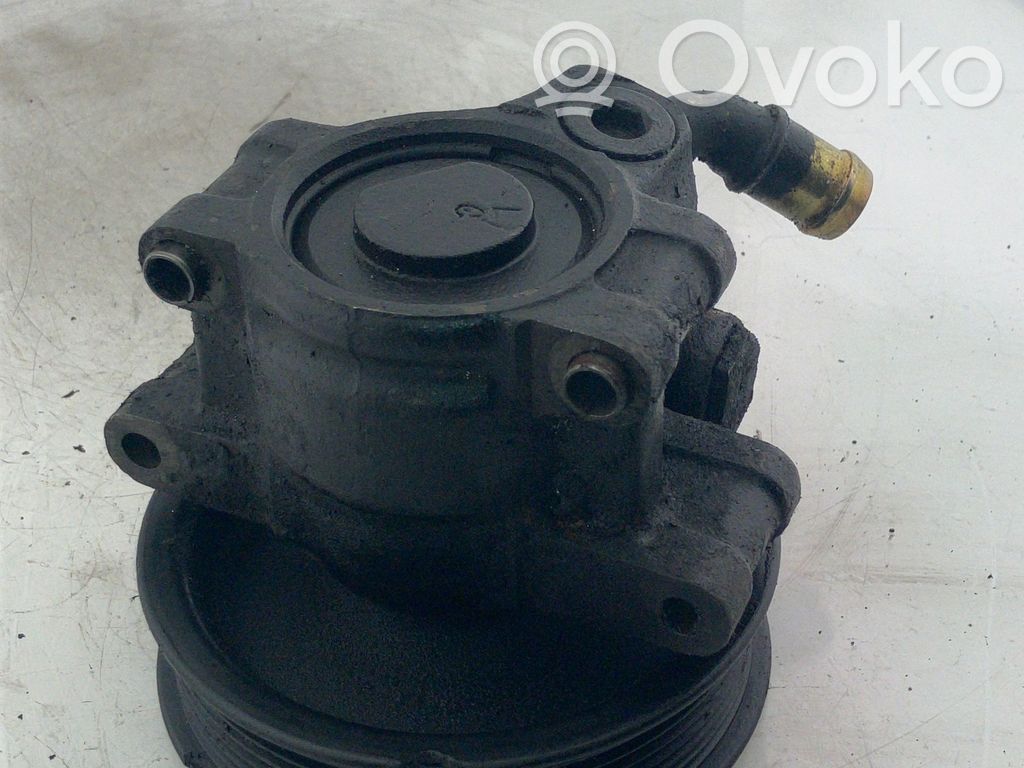 Ford Transit Ohjaustehostimen pumppu 