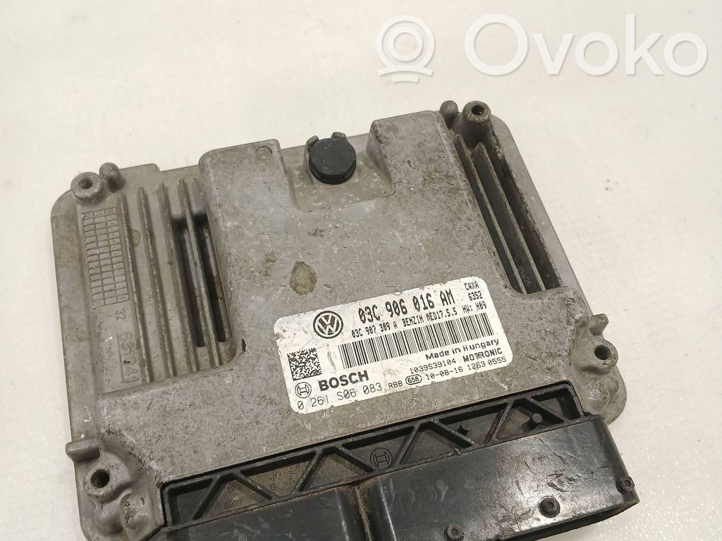 Volkswagen Golf VI Engine control unit/module 