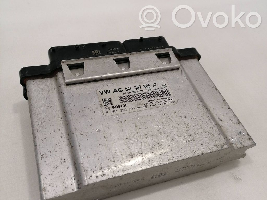Volkswagen Golf VII Engine control unit/module 