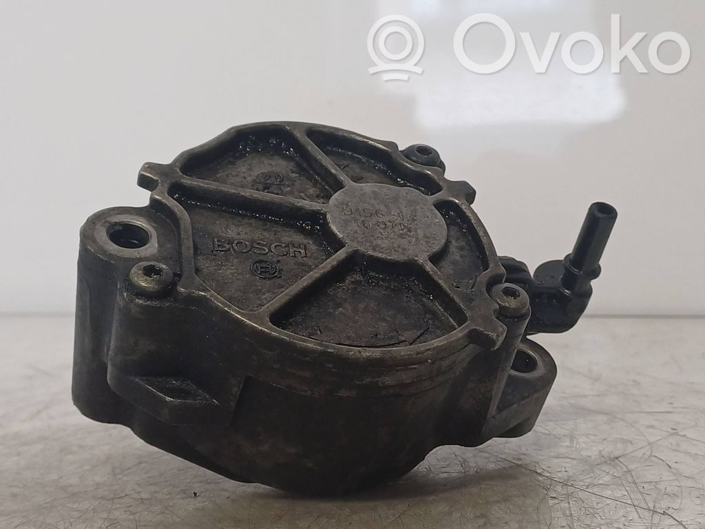 Ford Focus C-MAX Vacuum pump 